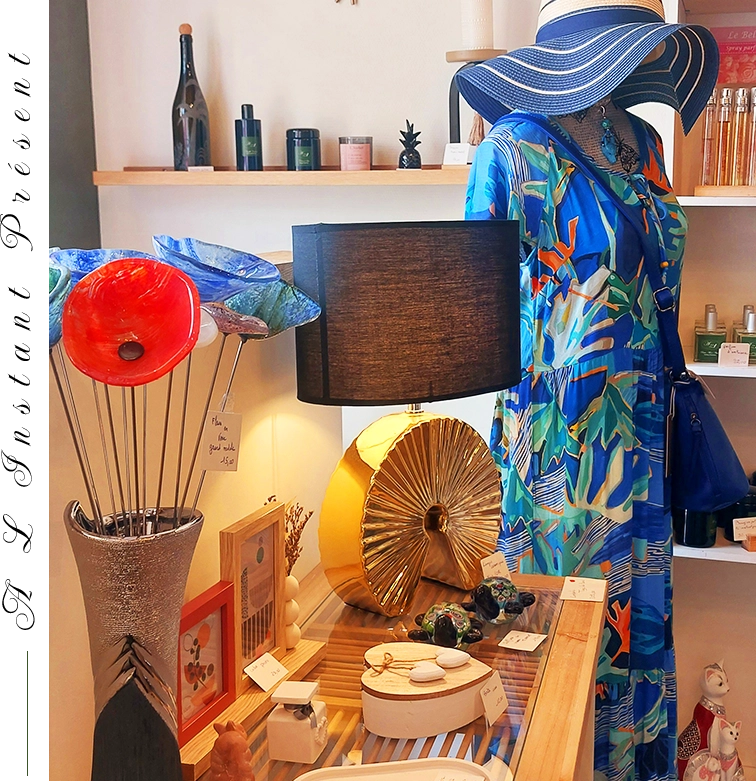 Boutique de prêt-à-porter féminin à Neuville-aux-Bois